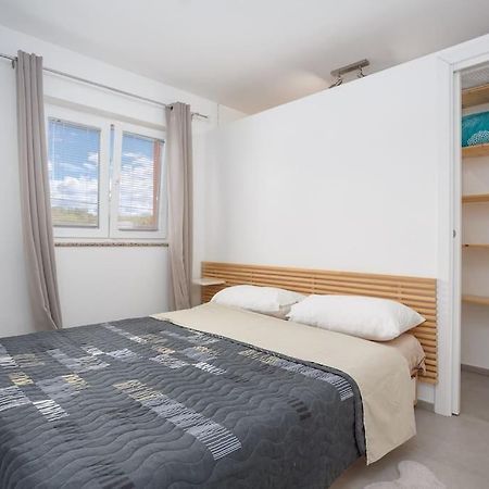 Family Village Apartment Vrh  Екстер'єр фото