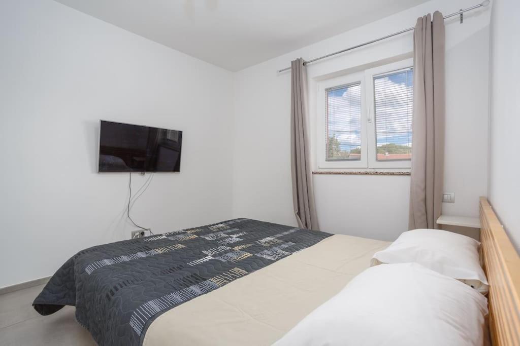 Family Village Apartment Vrh  Екстер'єр фото